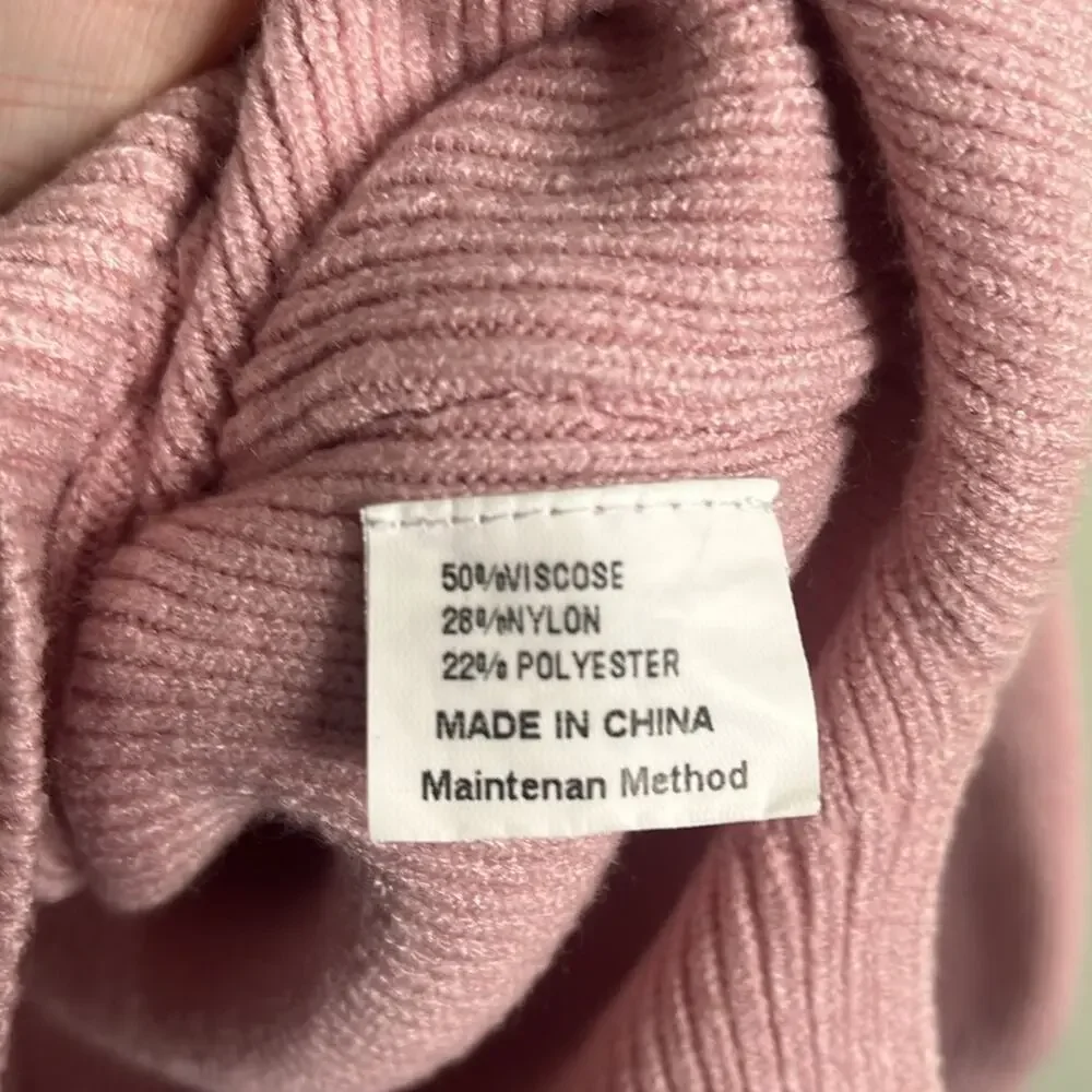 Zesica Pink ribbed Sweater Small